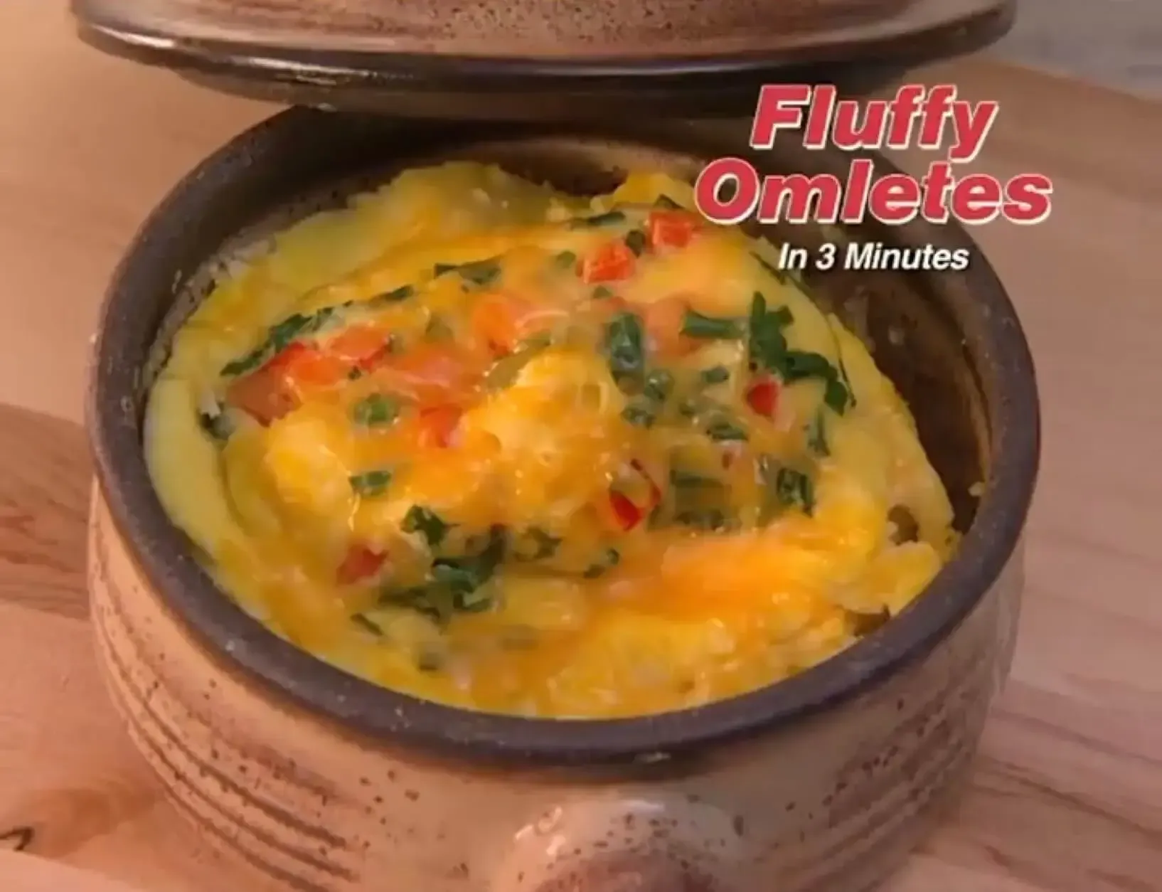 Everyday Microwave ceramic microwave cooking pot with recipe booklet