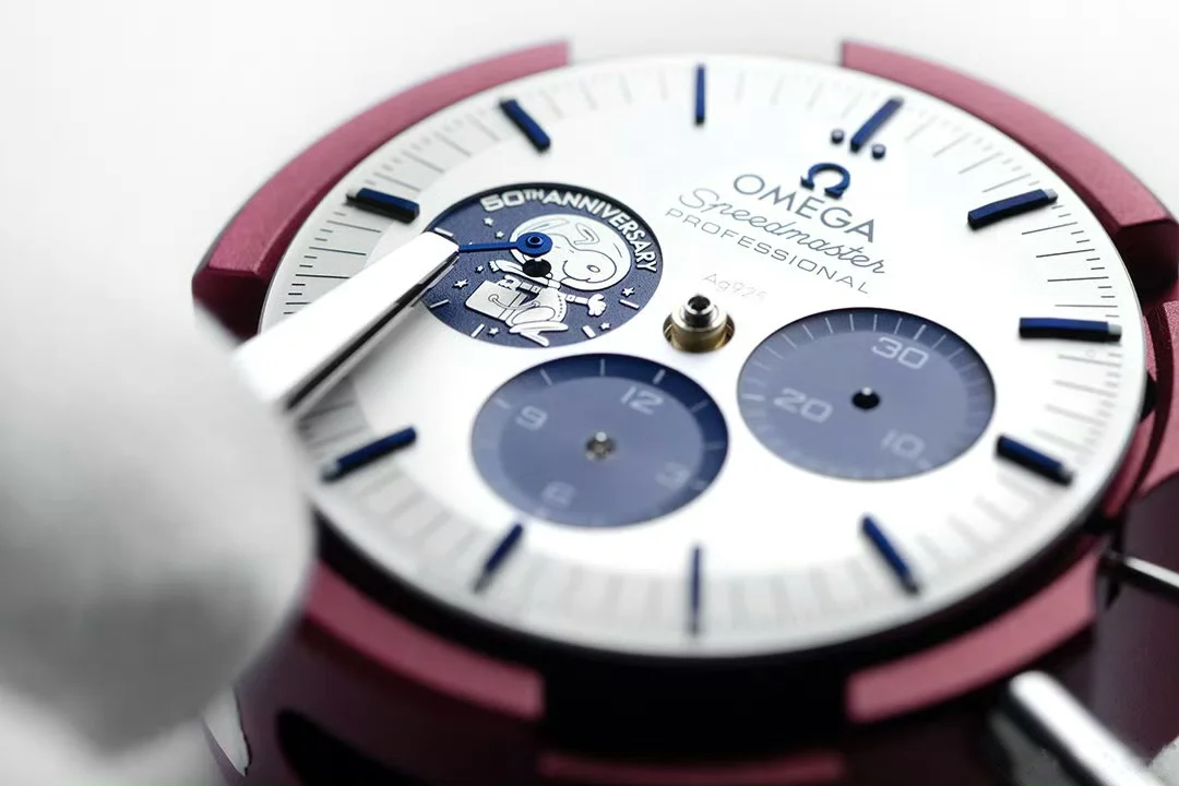 シルバー スヌーピー アワード  Speedmaster  記念モデル