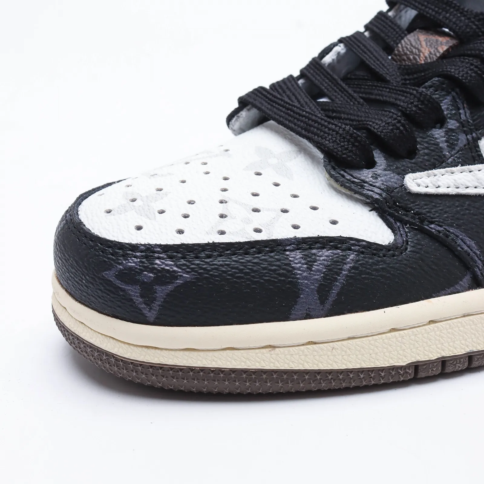 【日本未入荷】louis vuitton x travis scott x nike air jordan 1 low og sp damier azur lv monogram 【正規品】 代金引換