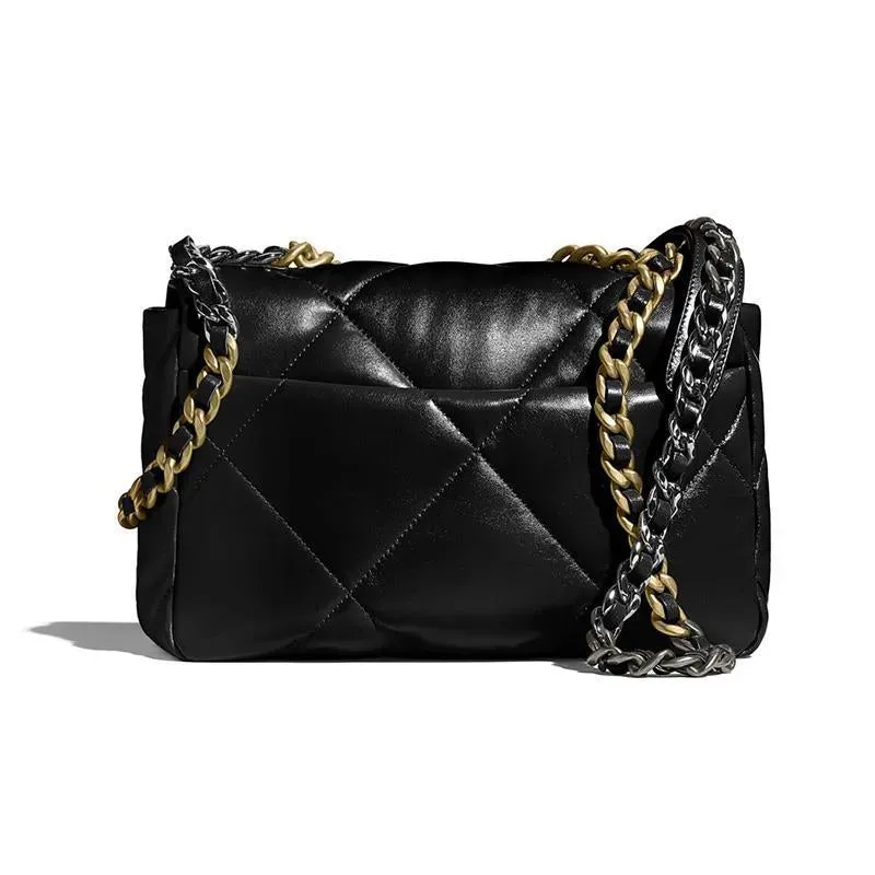 CHANEL(シャネル) 19 フラップ バッグ