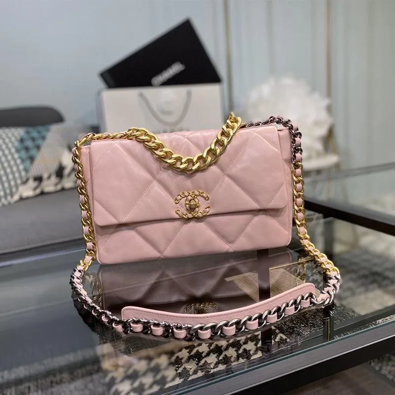 CHANEL(シャネル) 19 ハンドバッグ 2色