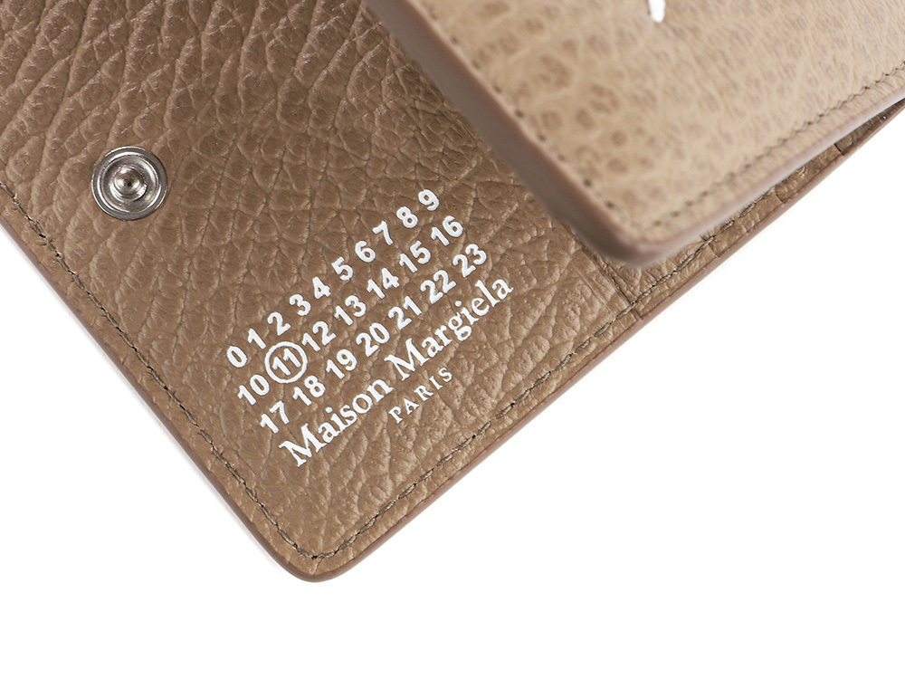★関税送料込み★ Maison margiela 二つ折り財布 S56UI0140P4455