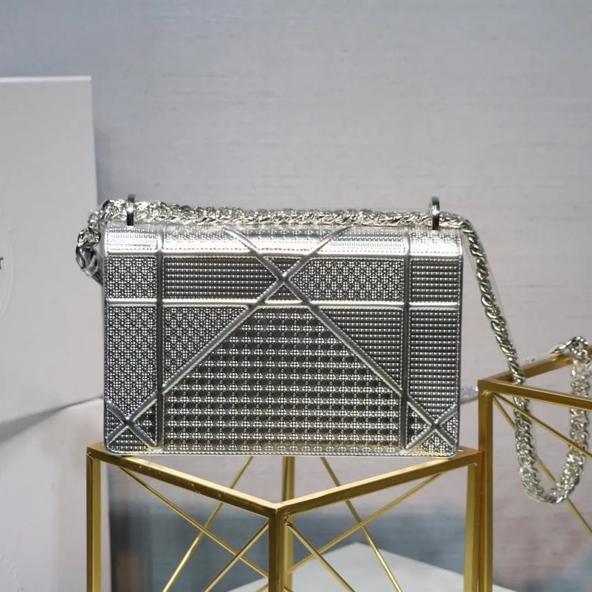 Dior(ディオール) カーフスキン Diorama バッグ 3色