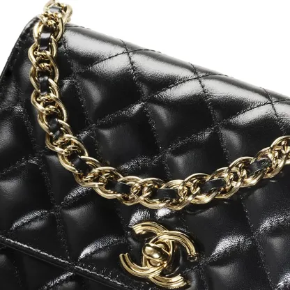 CHANEL(シャネル) チェーンウォレット