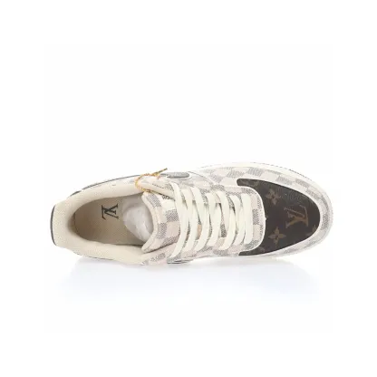 【日本未入荷】超入手困難louis vuitton x nike air force1【本物保証】【代金引換】