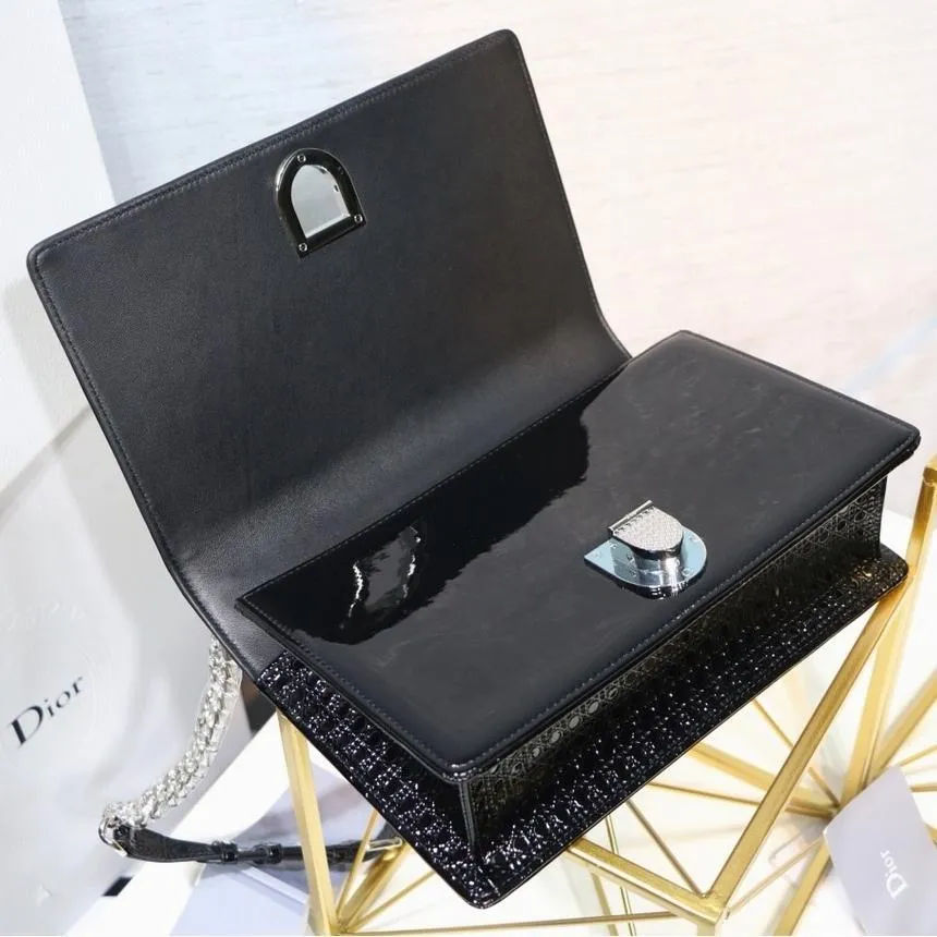 Dior(ディオール) カーフスキン Diorama バッグ 3色