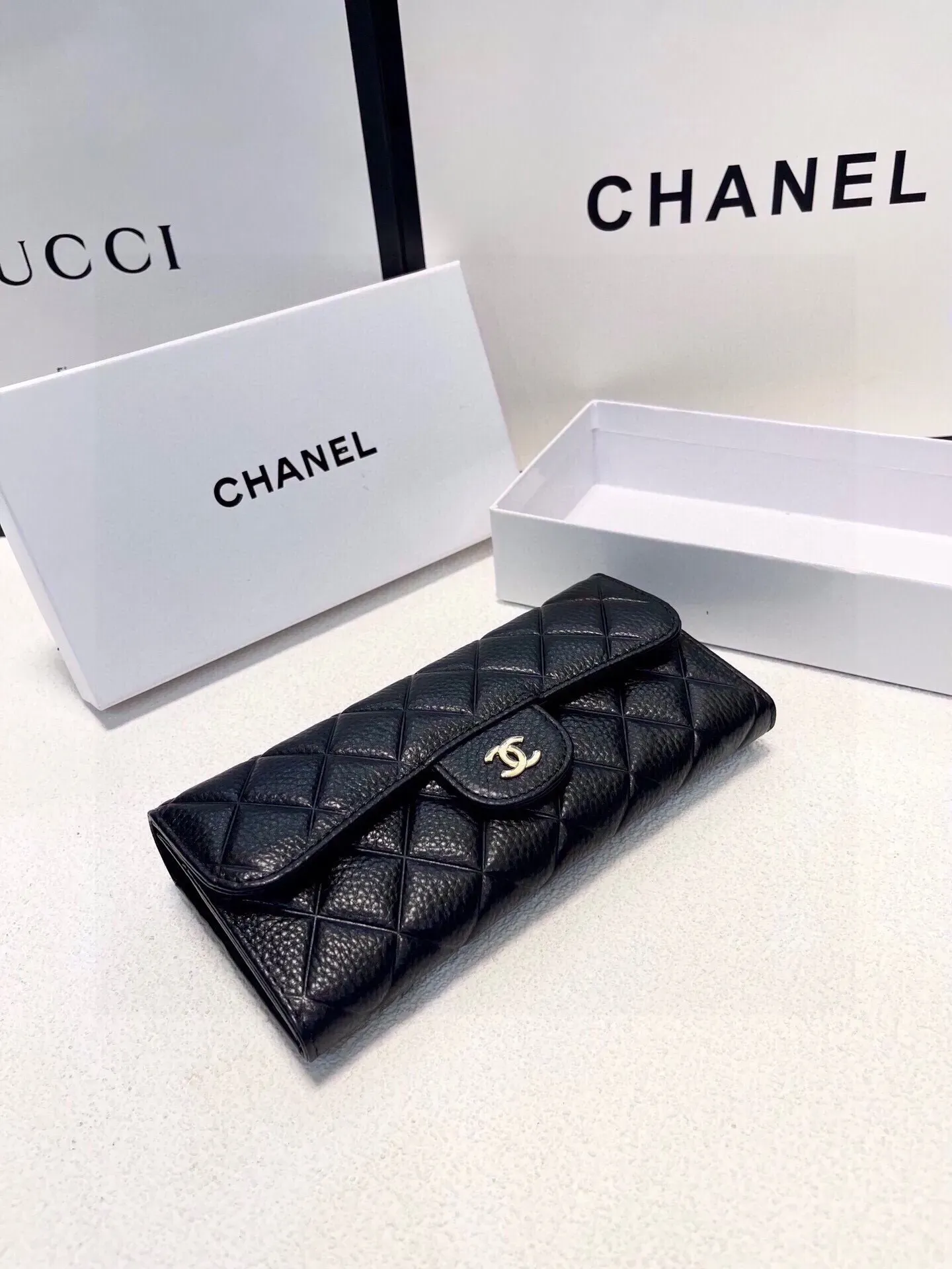 限定30個！CHANEL 財布 小香爆金牛革二つ折り財布 幅19CMx高10CM