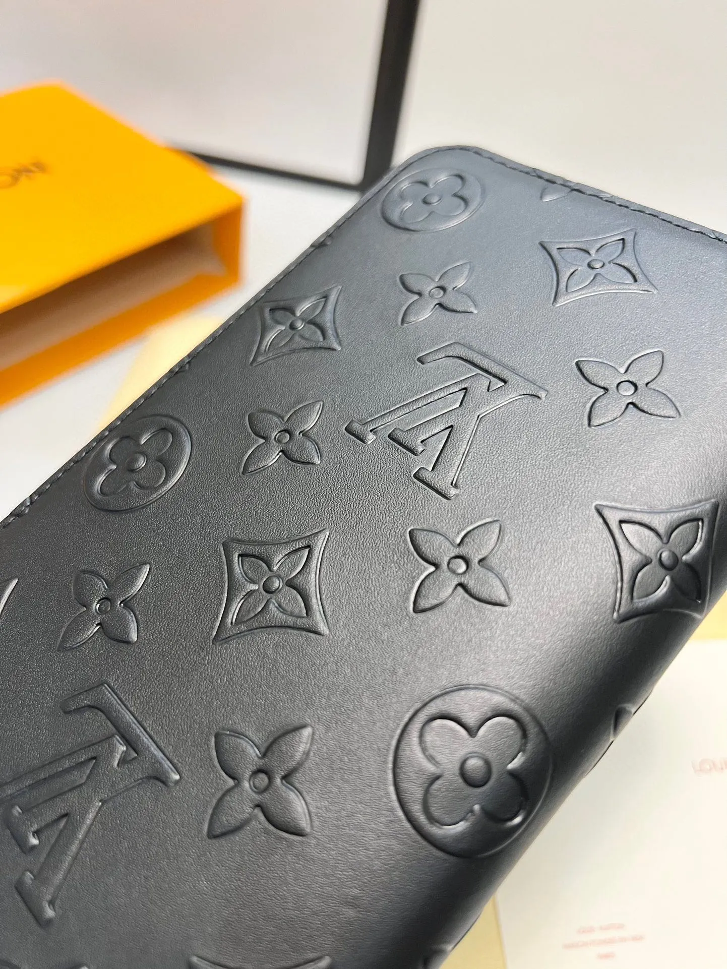 限定30個！LOUIS VUITTON 財布  ハンドバッグ  幅20CMx高10CM M80505