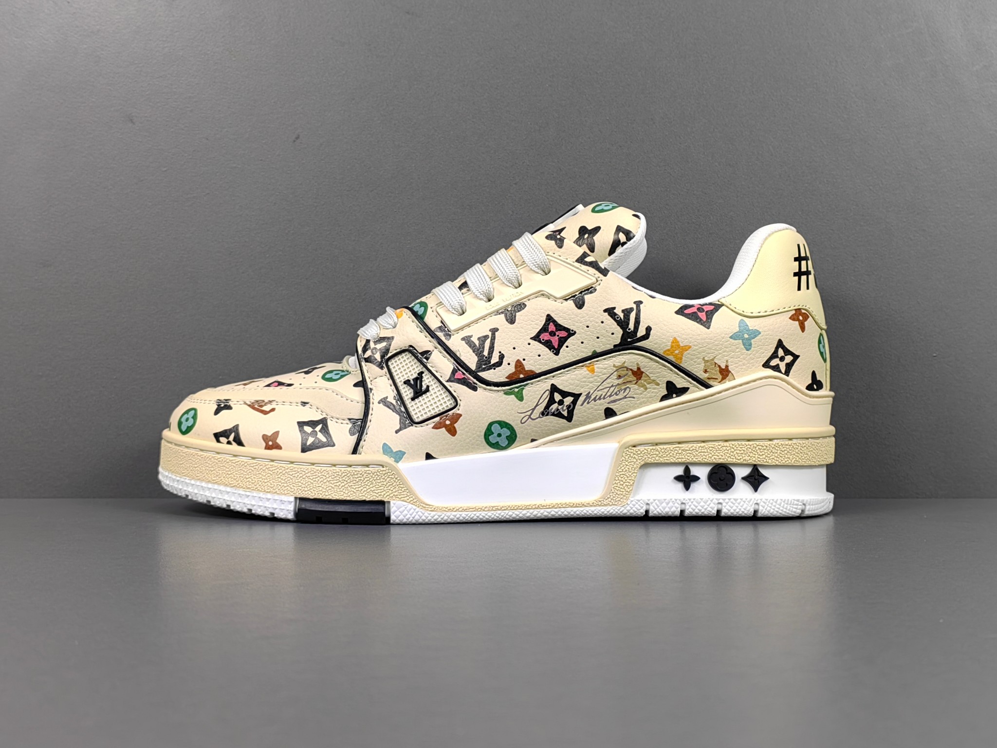 copy louis vuitton の の 2024 trainer スニーカー