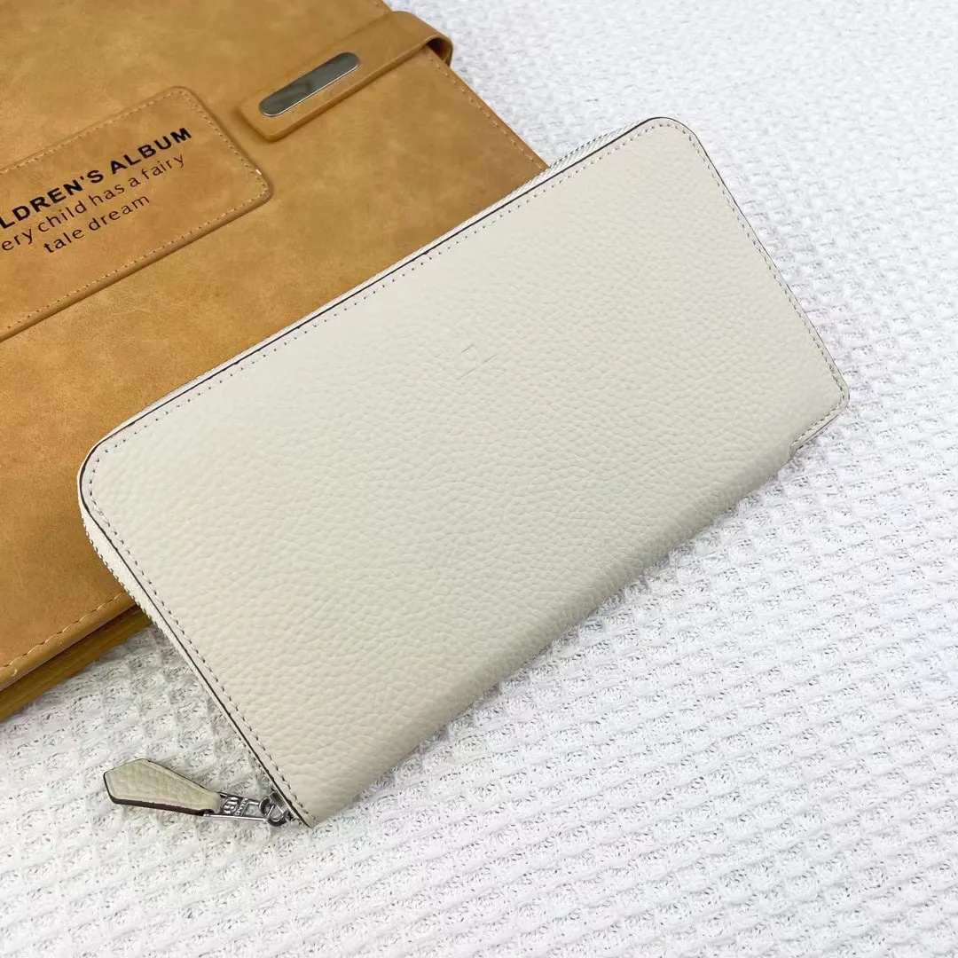 Hermes(エルメス)Silk'in クラシック財布