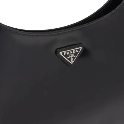 PRADA(プラダ) クレオ ブラッシュドレザー ショルダーバッグ ブラック
