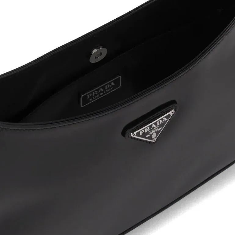 PRADA(プラダ) クレオ ブラッシュドレザー ショルダーバッグ ブラック