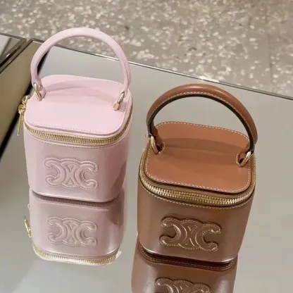 新作 CELINE バケツバッグ ミニカメラバッグ