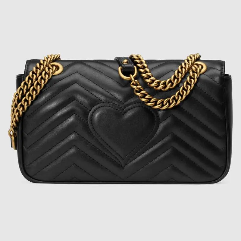 GUCCI(グッチ)〔GGマーモント〕キルティング スモール ショルダーバッグ
