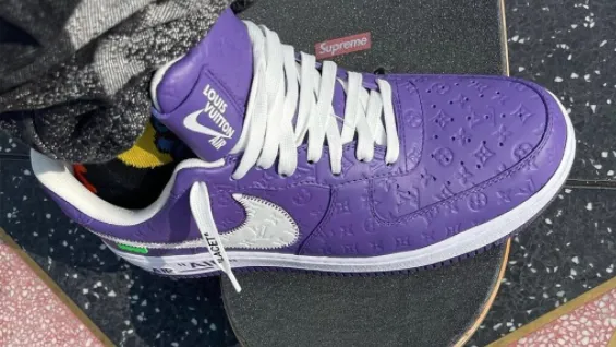 【新商品発売】【今年の新商品】the louis vuitton x nike air force 1【代金引換】七色