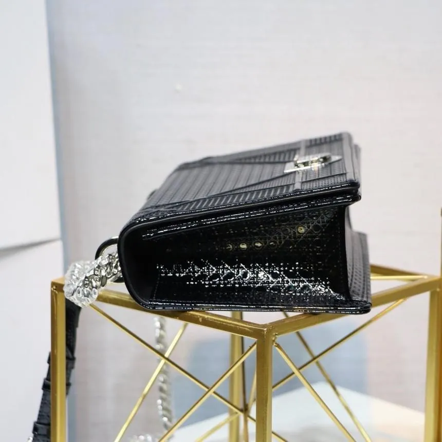 Dior(ディオール) カーフスキン Diorama バッグ 3色