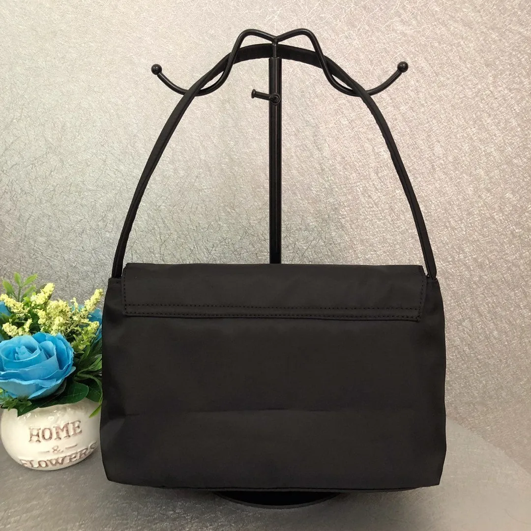 PRADA(プラダ) ハンドバッグ ブラック