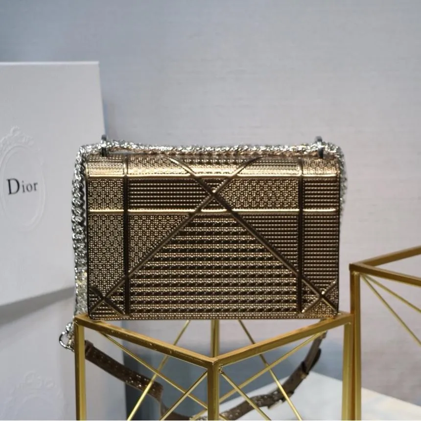 Dior(ディオール) カーフスキン Diorama バッグ 3色