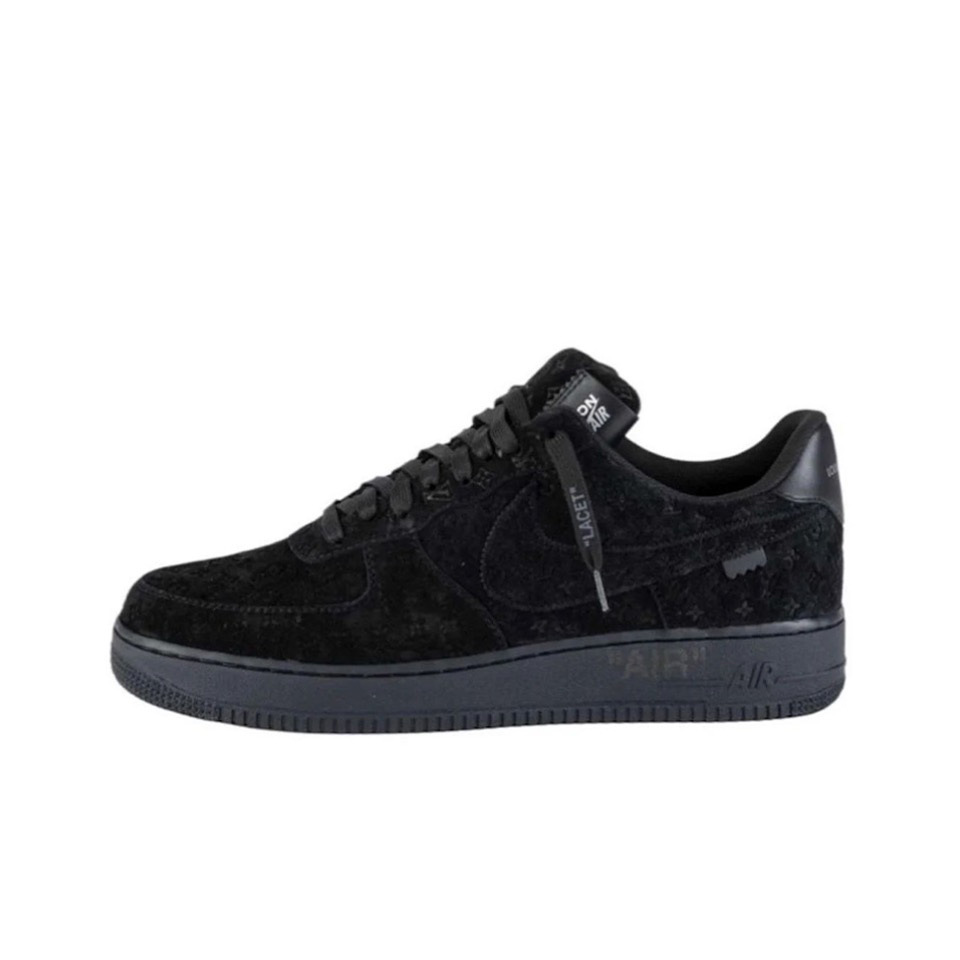 【日本未入荷】超入手困難louis vuitton x nike air force1 黒【本物保証】【代金引換】