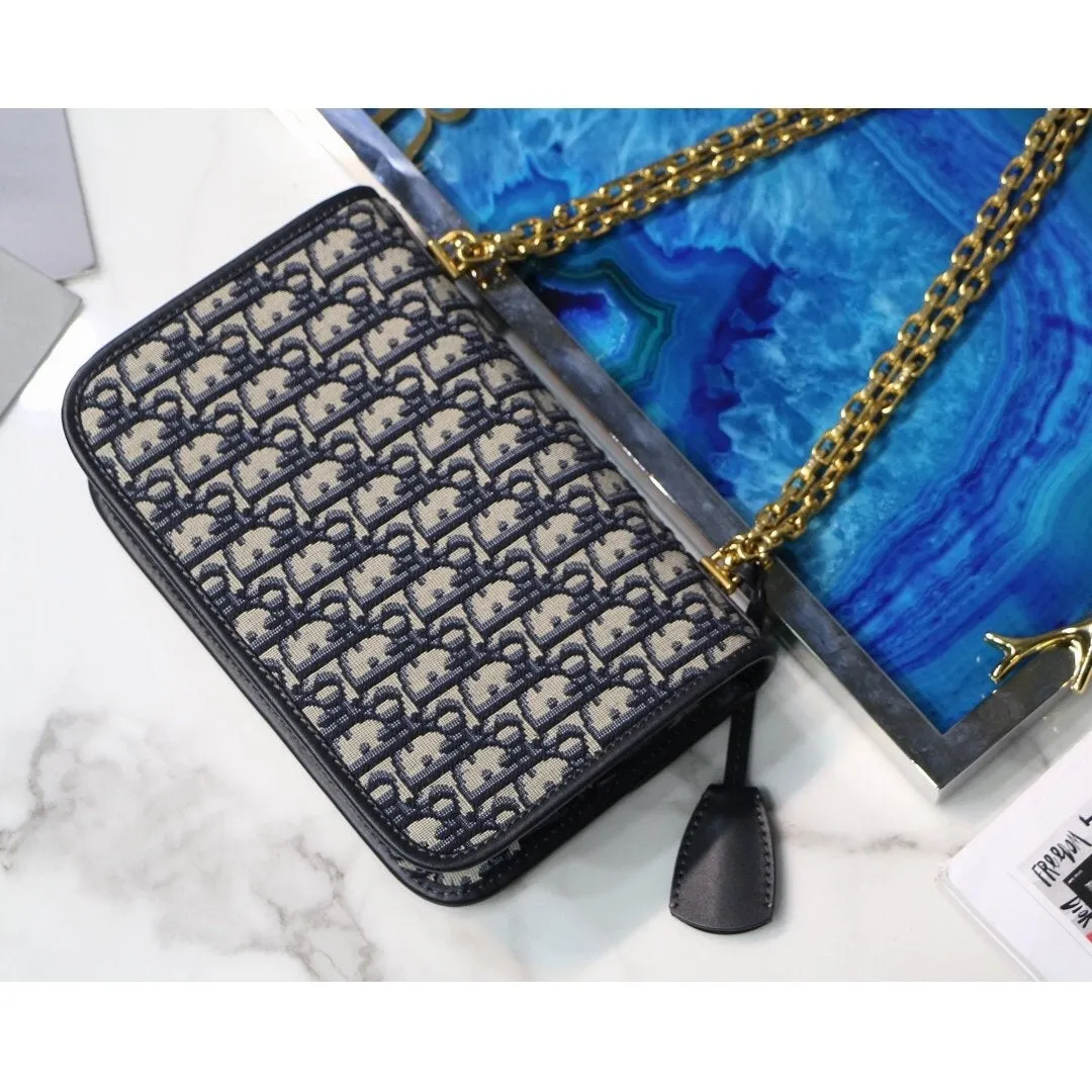 Dior(ディオール) 刺繍入りキャンバス ショルダーバッグ 2色