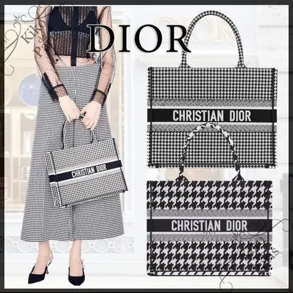 DIOR 直営店 名入れOK! BOOK TOTE ミディアム トート 千鳥格子