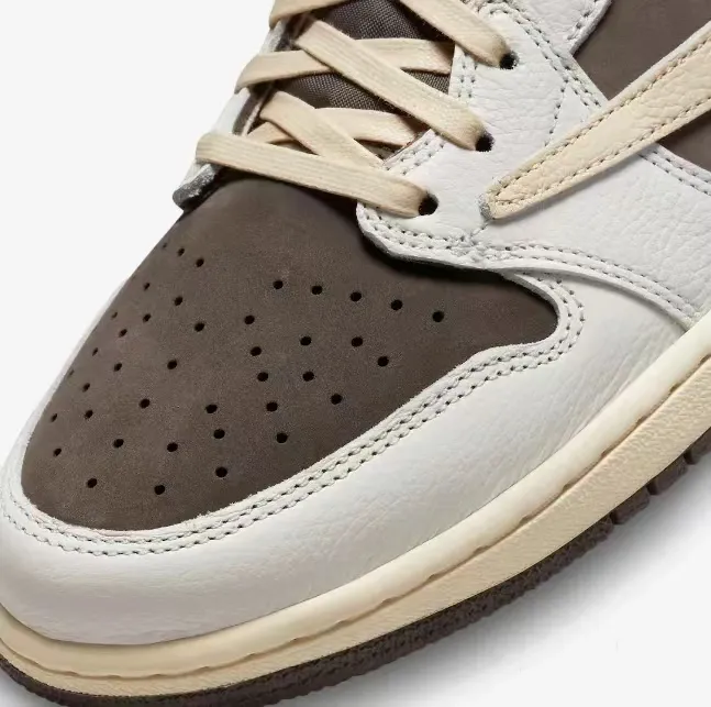 ★NIKE★送関込★激レア確定！世界が欲しがるプレミアムな逸足♪ TRAVIS SCOTT X AIR JORDAN 1 LOW OG