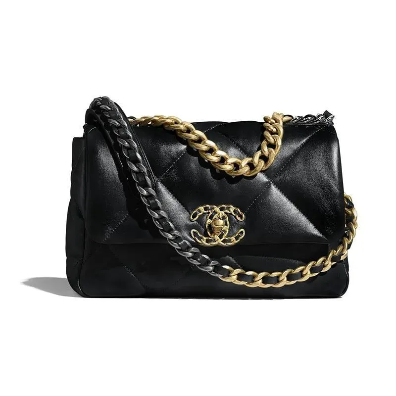 CHANEL(シャネル) 19 フラップ バッグ
