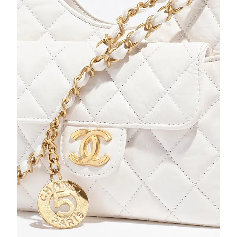 CHANEL (シャネル)  スモール ホーボー バッグ cha0a452