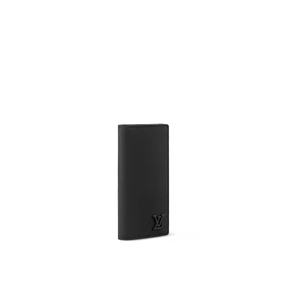LOUIS VUITTON（ルイヴィトン）ポルトフォイユブラザ-LVロゴ