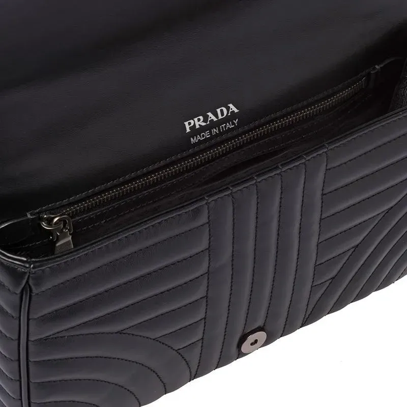 PRADA(プラダ) ダイアグラム レザー ショルダーバッグ ブラック