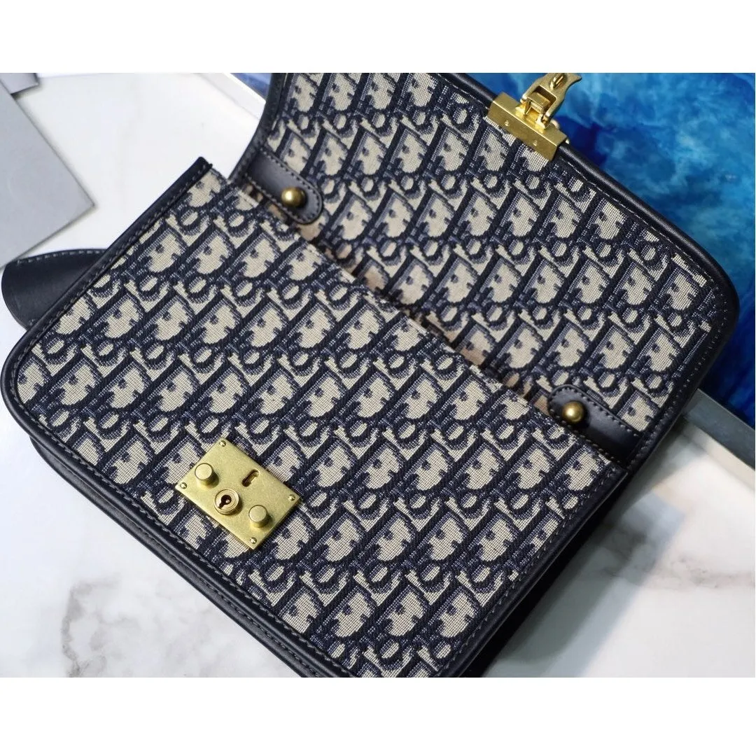 Dior(ディオール) 刺繍入りキャンバス ショルダーバッグ 2色