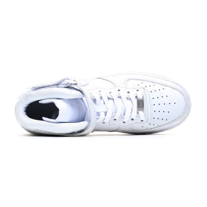 超入手困難lv x nike air force1 07 ミッドカット ナイキ エア フォース 1の40周年を記念して