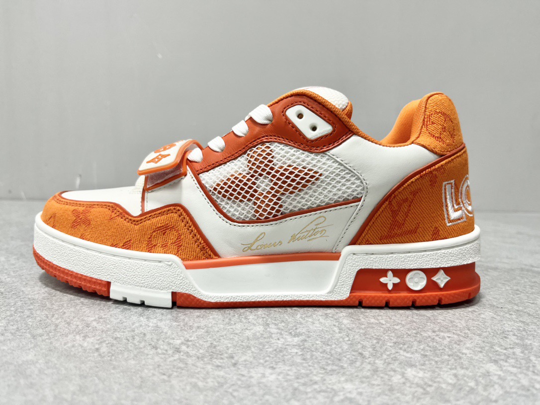 大人気 ！待望の新作が遂に登場！louis vuitton trainer lvトレイナーライン スニーカー