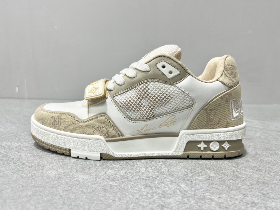 大人気 ！待望の新作が遂に登場！louis vuitton trainer lvトレイナーライン スニーカー