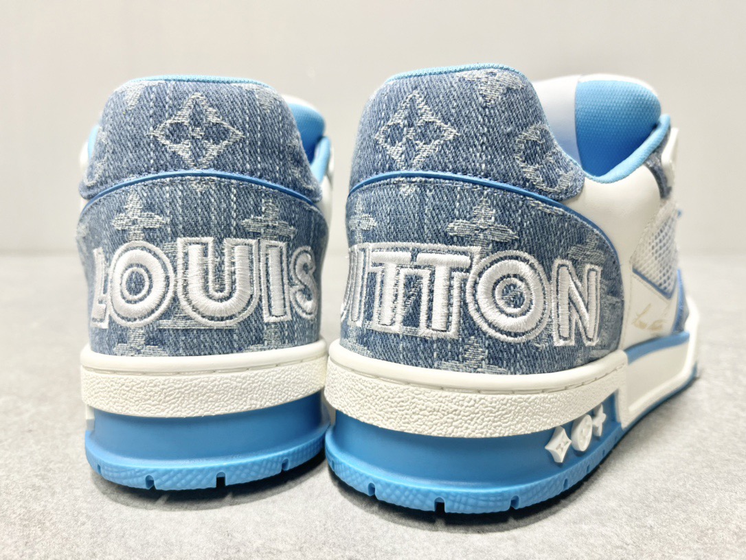 大人気 ！待望の新作が遂に登場！louis vuitton trainer lvトレイナーライン スニーカー