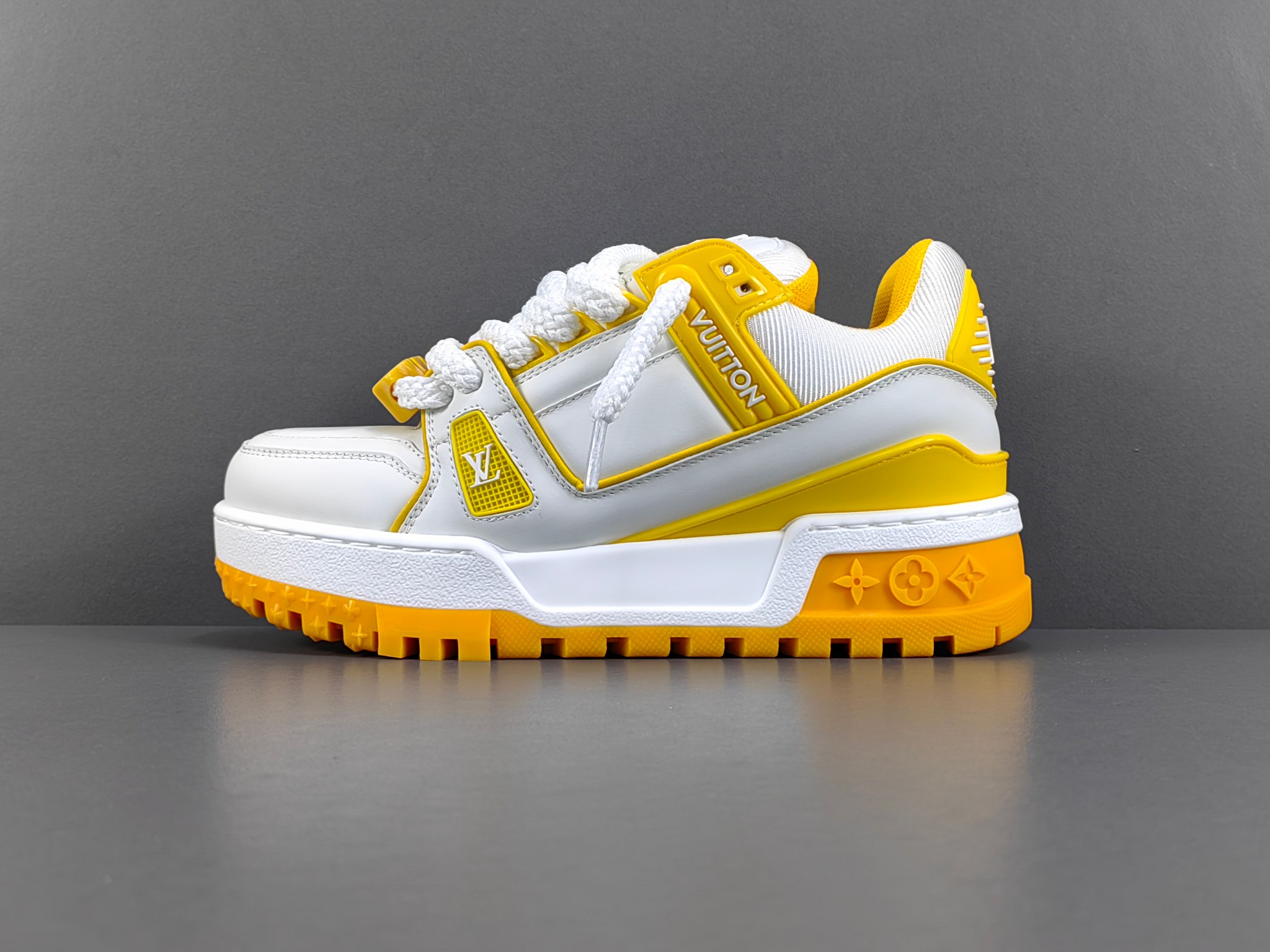 louis vuitton trainer パンプス パントゥーン シューズ 、スケートシューズ、カジュアル、カップル用スニーカー 1