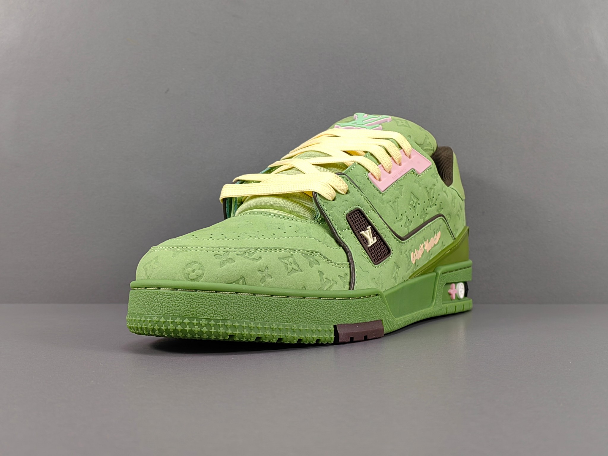 louis vuitton skate シリーズ 24ss の新作トレーナースニーカー スケートシューズ カップル用 1