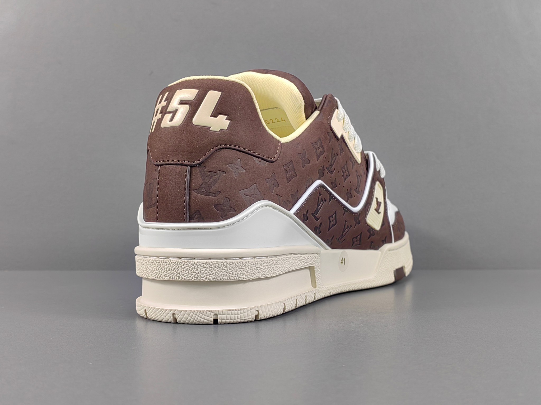 louis vuitton skate シリーズ 24ss の新作トレーナースニーカー スケートシューズ カップル用 1