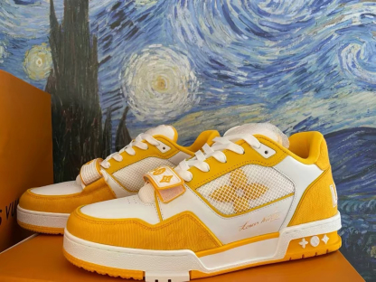 大人気 ！待望の新作が遂に登場！louis vuitton trainer lvトレイナーライン スニーカー
