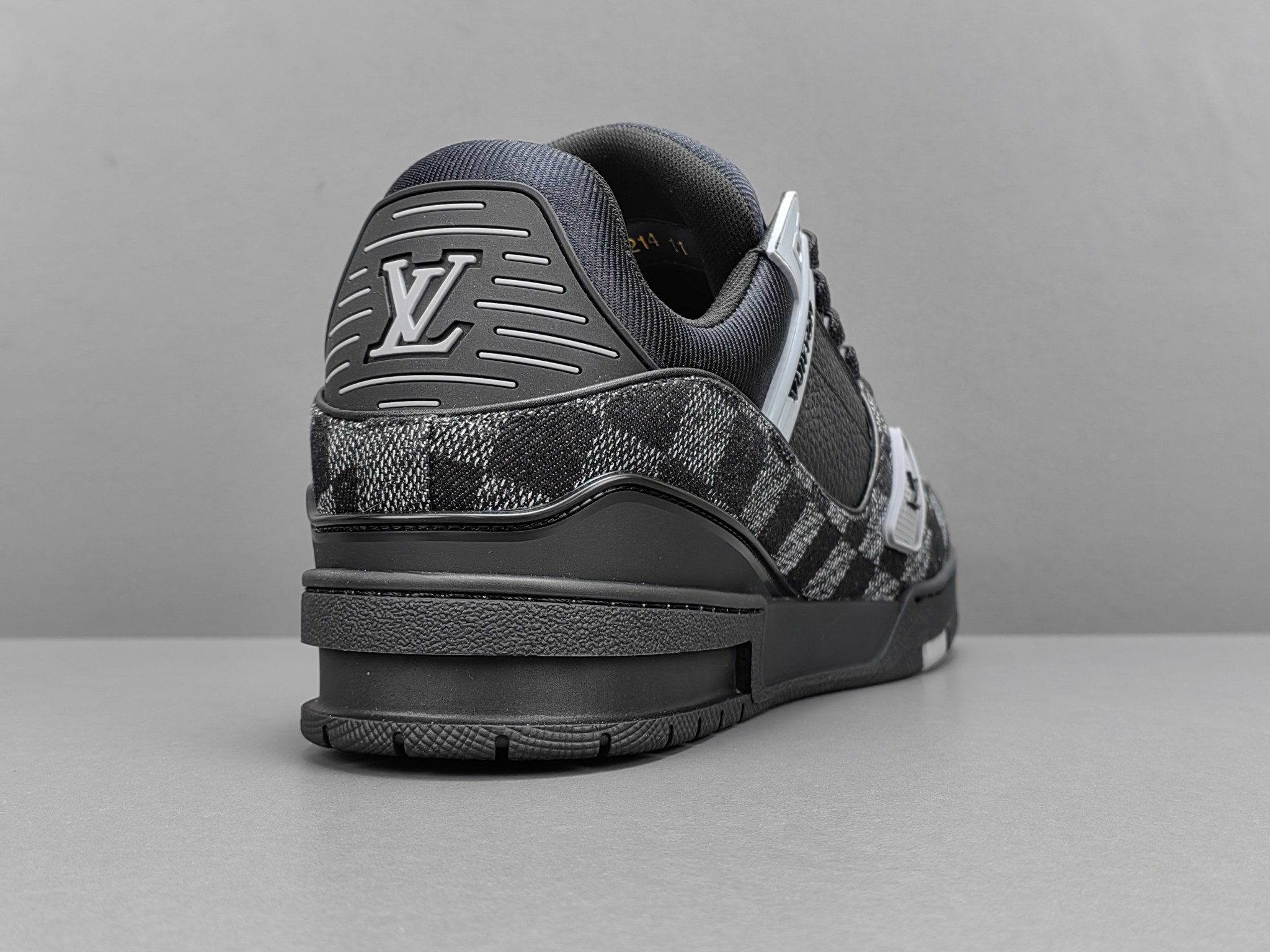 copy louis vuitton の の 2024 trainer スニーカー