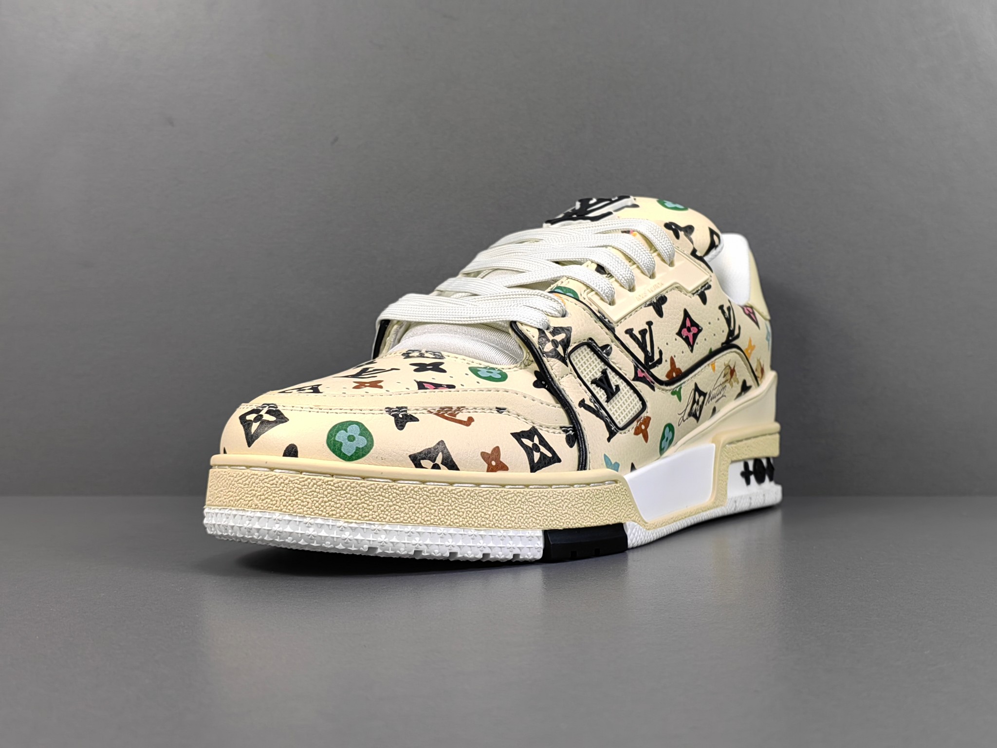 copy louis vuitton の の 2024 trainer スニーカー