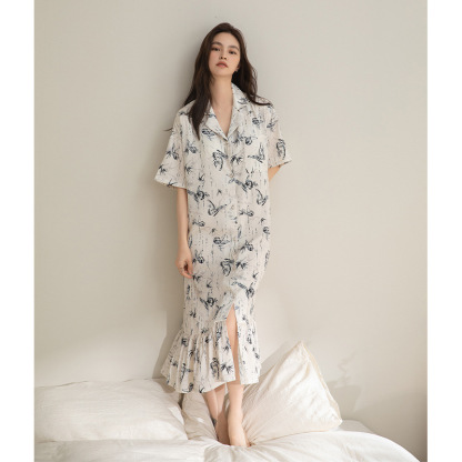 Short-sleeve silk ice pajamas with butterfly pattern