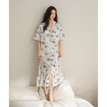 Short-sleeve silk ice pajamas with butterfly pattern