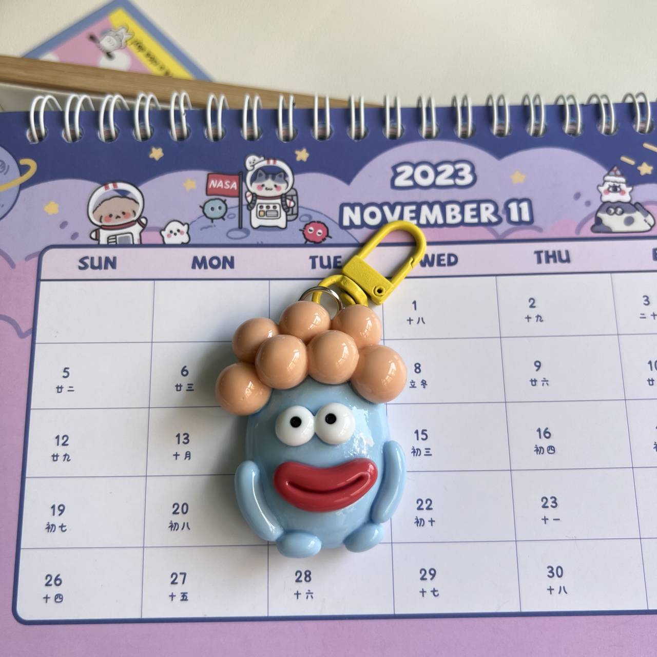 Large Size Funny Sausage Keychain with Big Mouth Cute School Bag Pendant Best Friend Gift Resin Cartoon Style Fresh Sweet