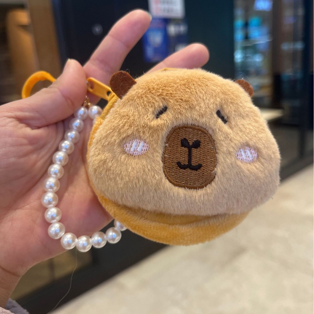 New Kapi Barra Plush Coin Purse Women's Mini Pearl Small Bag Cute Keychain Pendant Portable Headset Collar