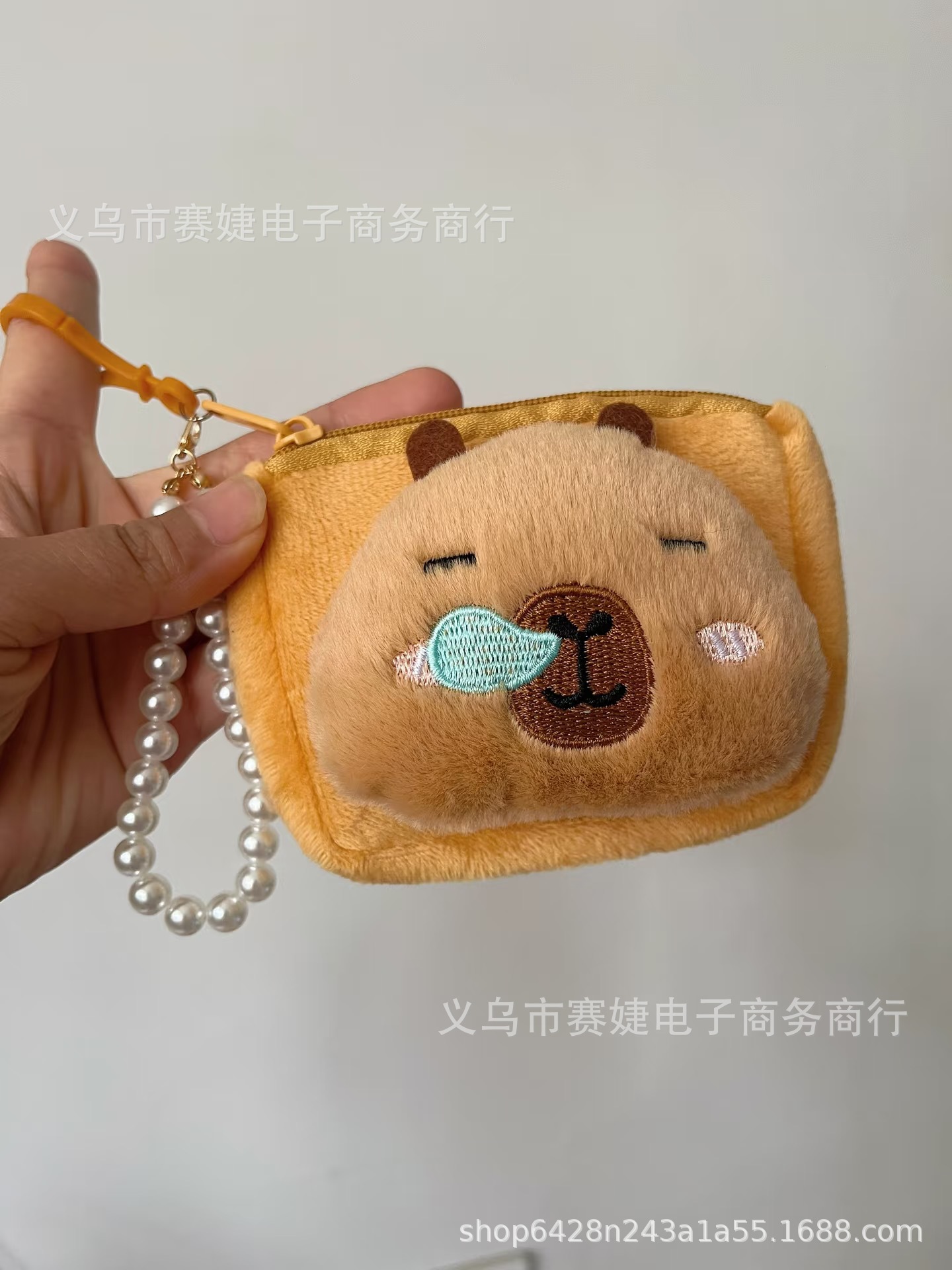 New Kapi Barra Plush Coin Purse Women's Mini Pearl Small Bag Cute Keychain Pendant Portable Headset Collar