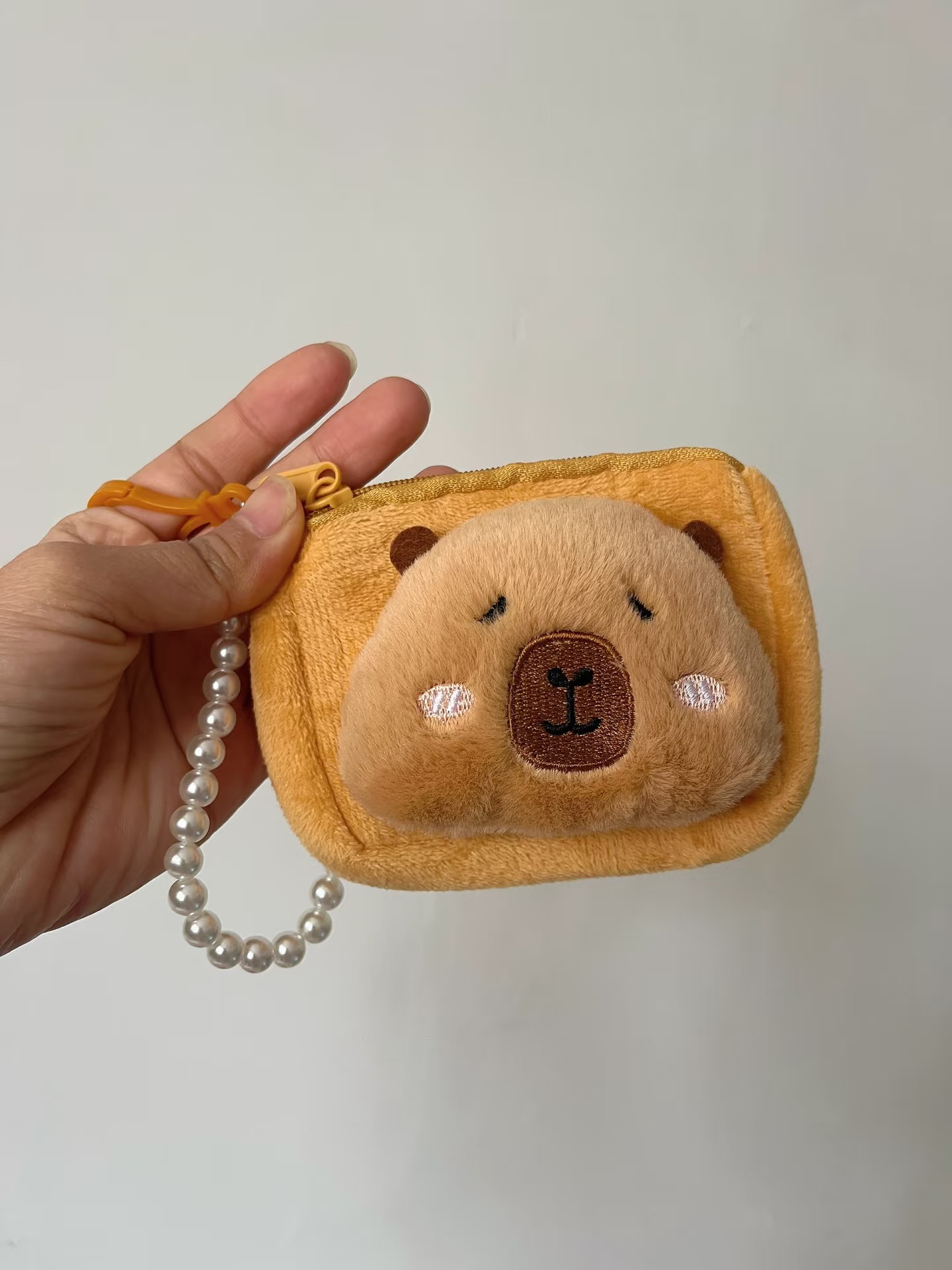 New Kapi Barra Plush Coin Purse Women's Mini Pearl Small Bag Cute Keychain Pendant Portable Headset Collar