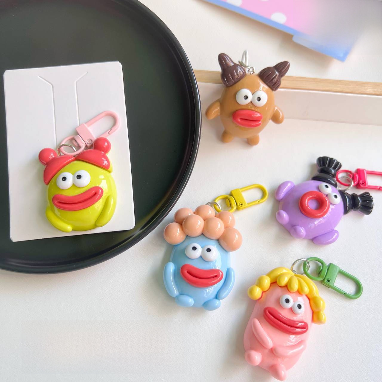 Large Size Funny Sausage Keychain with Big Mouth Cute School Bag Pendant Best Friend Gift Resin Cartoon Style Fresh Sweet