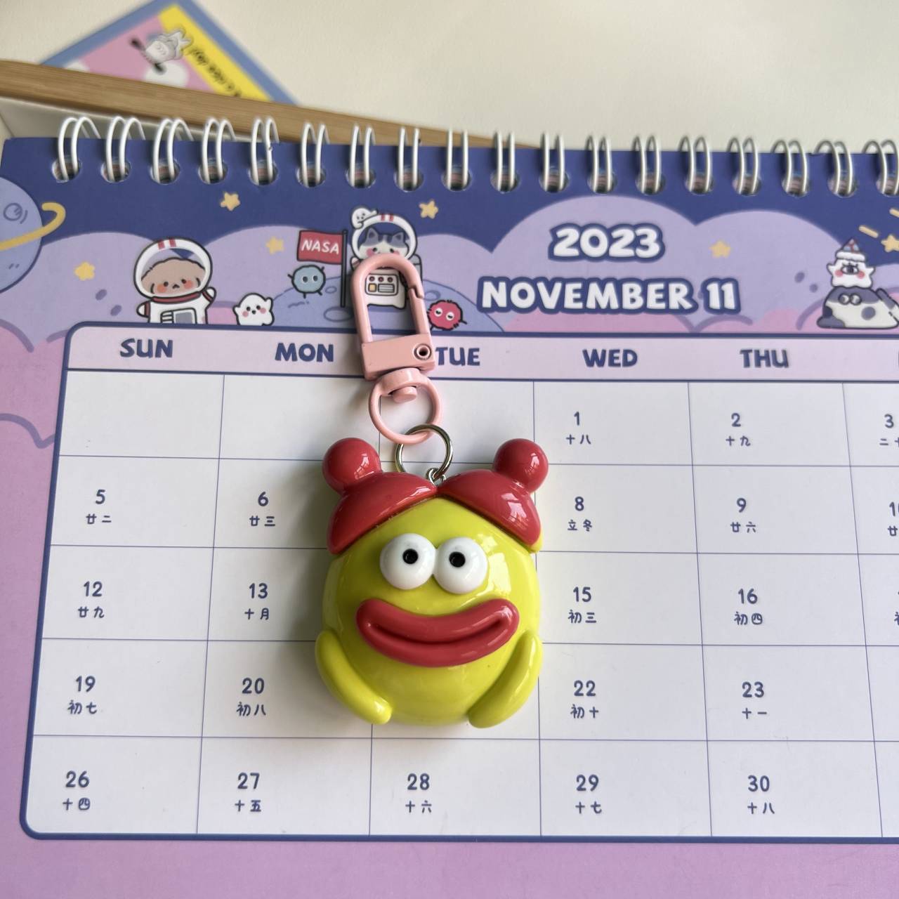 Large Size Funny Sausage Keychain with Big Mouth Cute School Bag Pendant Best Friend Gift Resin Cartoon Style Fresh Sweet