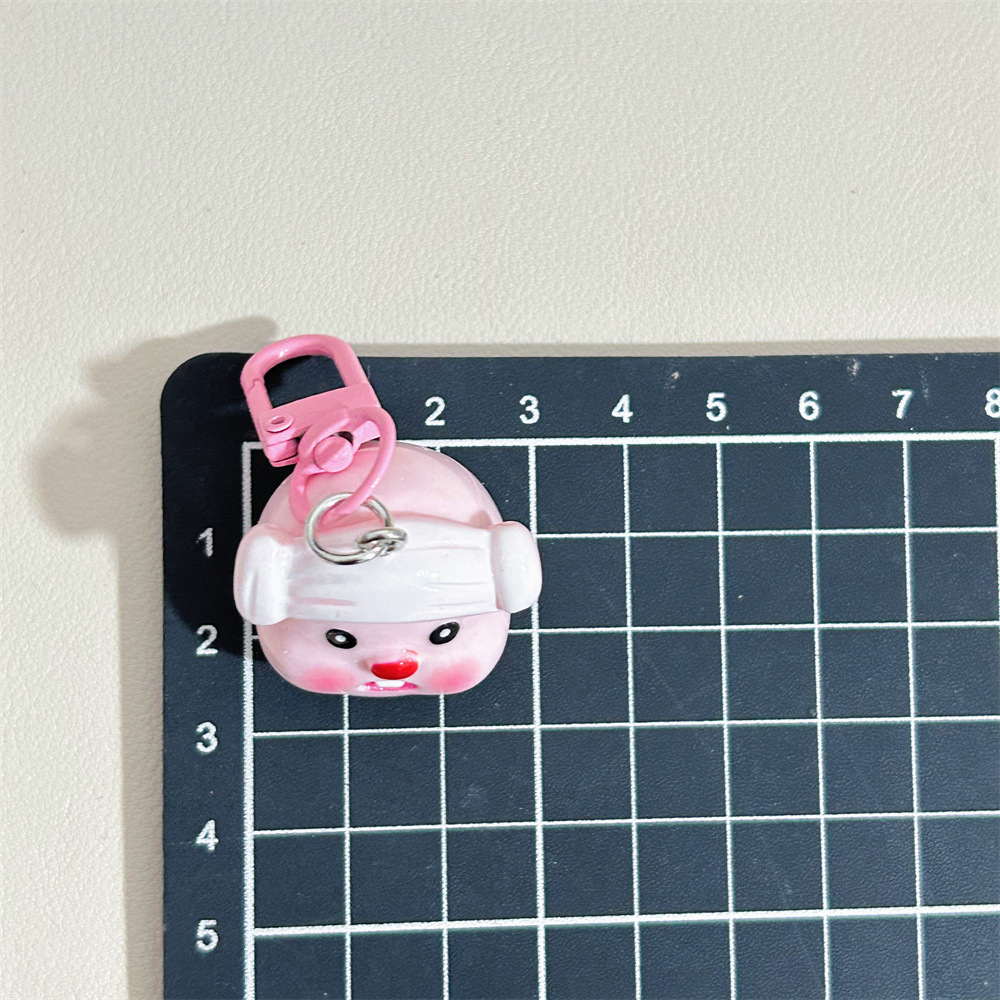 Three-dimensional large crossdressing Beaver keychain cute sweet round rolling schoolbag pendant for girlfriend small gift accessories